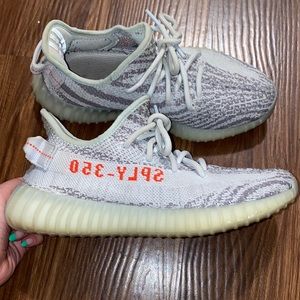 Yeezy blue tint size 6